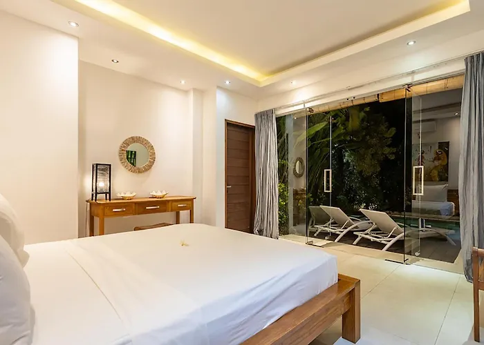 Villa Lotus By Optimum Bali Seminyak (Bali)