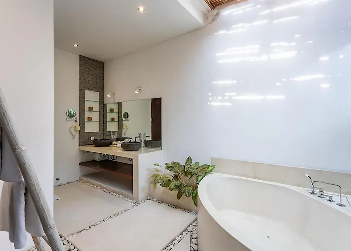 Villa Lotus By Optimum Bali