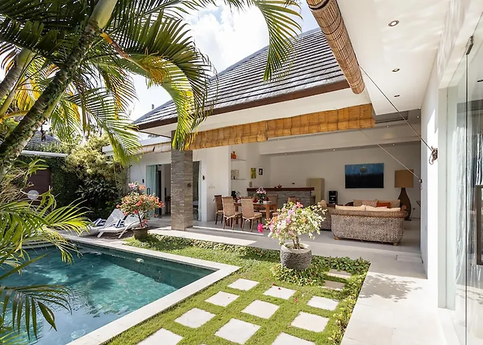 Villa Lotus By Optimum Bali Seminyak (Bali)