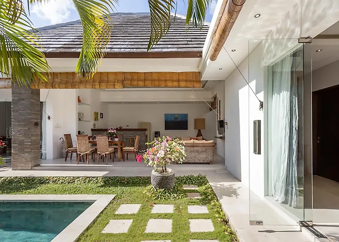 Villa Lotus By Optimum Bali Seminyak (Bali)